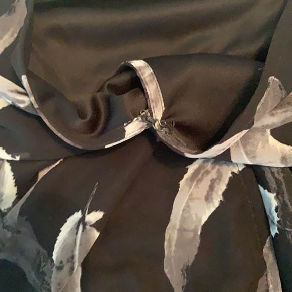 Express Romper - Picture 4 of 5